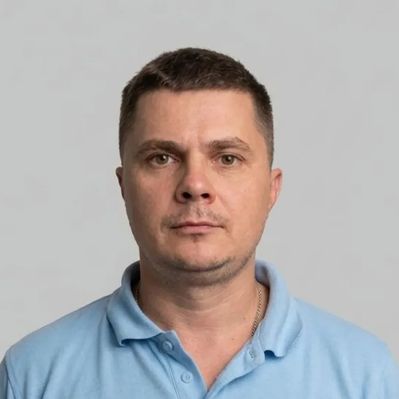Andrey Moroz — Head of installation, Mosquito Nets